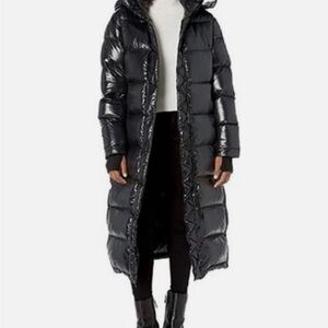 Sleek S3 New York Glossy Black Hooded Puffer Coat